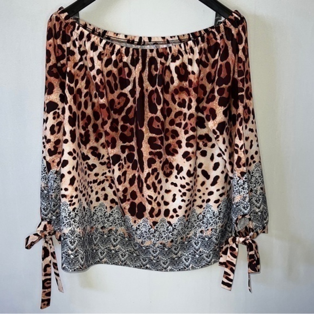 Shein Curve plus size 1X Animal print peasant top 3/4 sleeve tie sleeves unique. - Picture 1 of 6